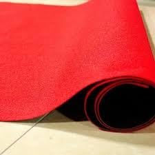 ShuBee® Red Service Mat, Reusable Neoprene Floor Protection, Slip-Resistant - Image 4