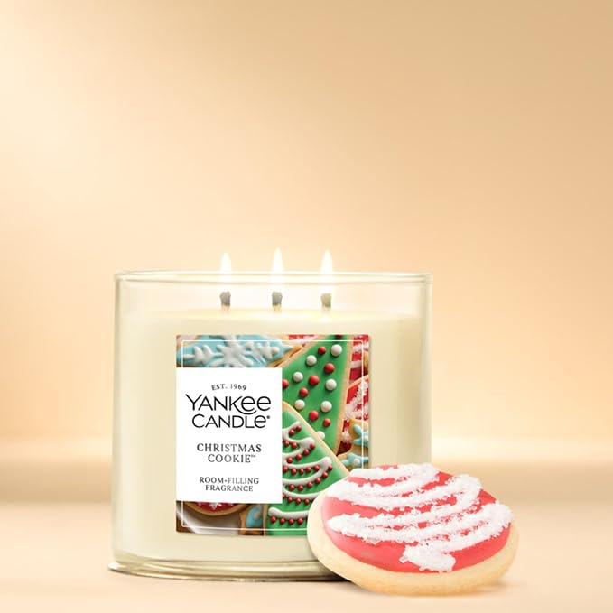 Yankee Candle Christmas Cookie, Scented Candle, 14.5oz 3-Wick Candle Jar - Image 2