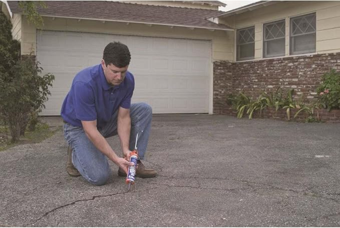 Henry Company HE308004 Premium Elastomeric Blacktop Driveway Crack Repair - Image 5