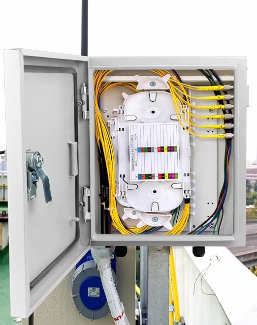 QWORK Heavy-Duty Outdoor Electrical Box, Fiberglass Reinforced Polyester - Image 3