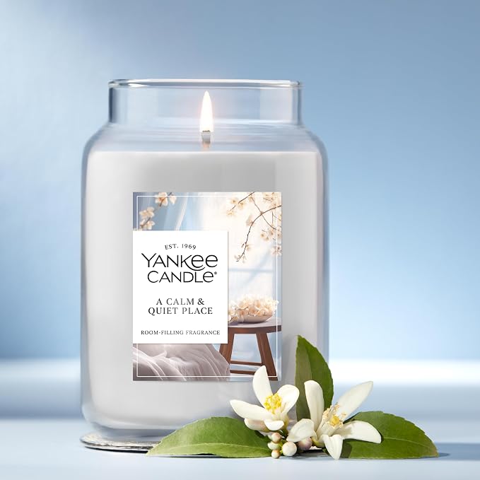 Yankee Candle A Calm Quiet Place, Holiday Scented Candle, 22oz Large Jar - Image 4