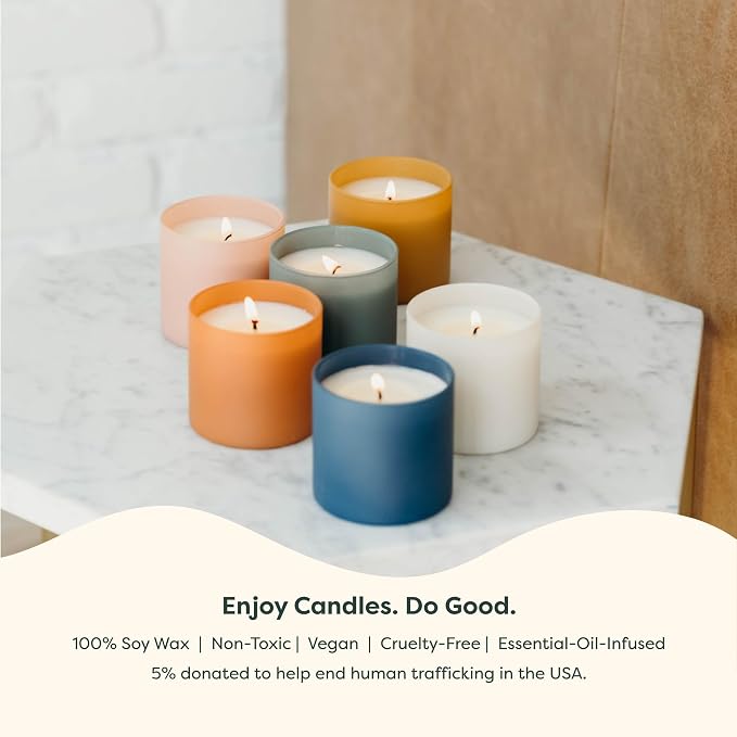 Dignity Series Oakmoss & Amber Scented Candle | 35 Hour Burn - Image 8