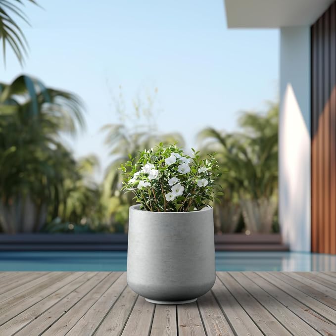 Kante Large Round Curved Pale Gray Concrete Planter 16.5" Dia, Outdoor | Rubber - Image 5
