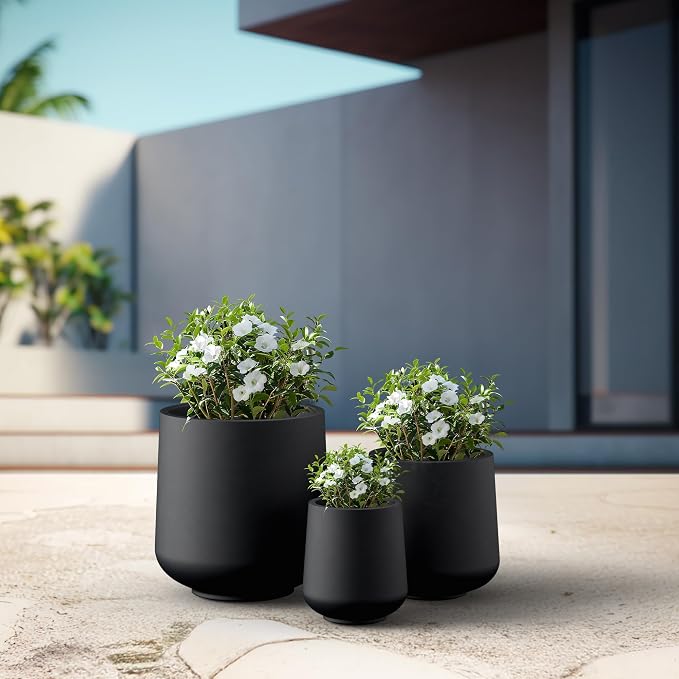 Kante Set of 3 Black Concrete Curved Round Planters - Image 3