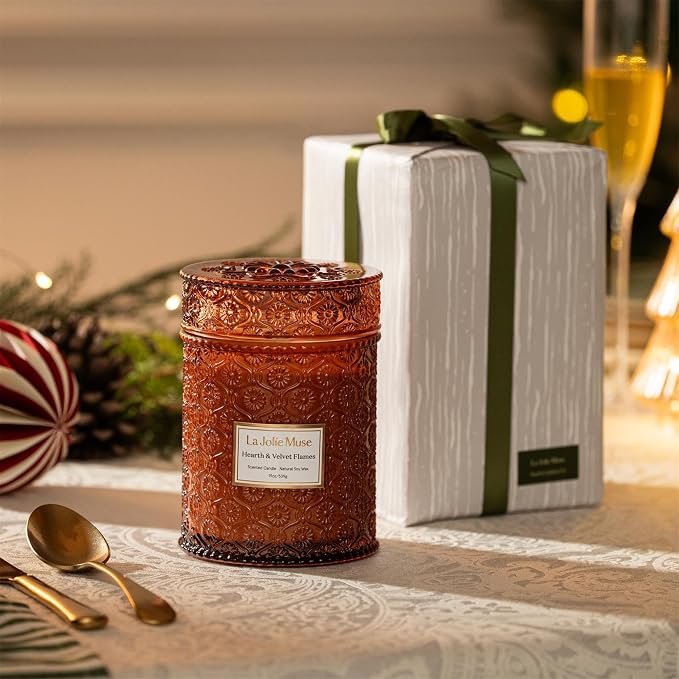 LA JOLIE MUSE Hearth & Velvet Flames Scented Candle - Image 3