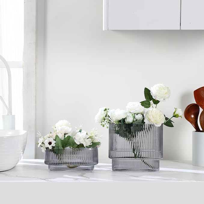 Short Glass Vases, Ribbed Vase for Flowers, Modern Small Vase for Living Room - Image 4