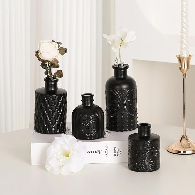Mini Bud Vases As Wedding Centerpieces - Image 2