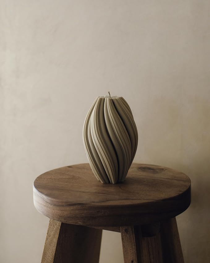 LAWA Swirl Candle - Image 2