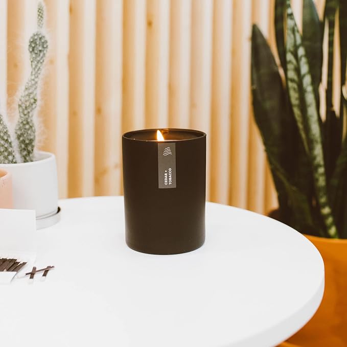 Cedar & Tobacco Scented Candle - Image 8