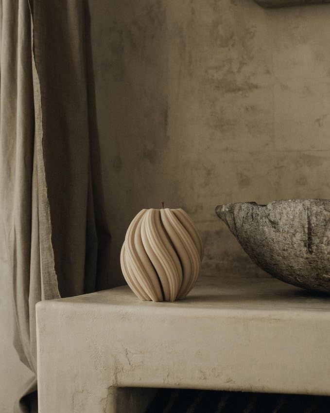 LAWA Swirl Candle - Image 4