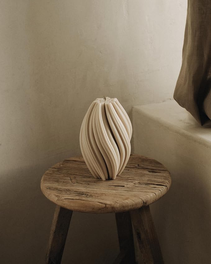 LAWA Swirl Candle - Image 4