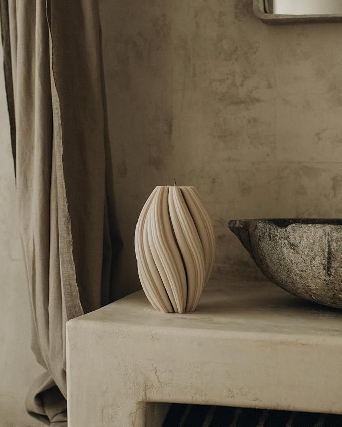 LAWA Swirl Candle - Image 3