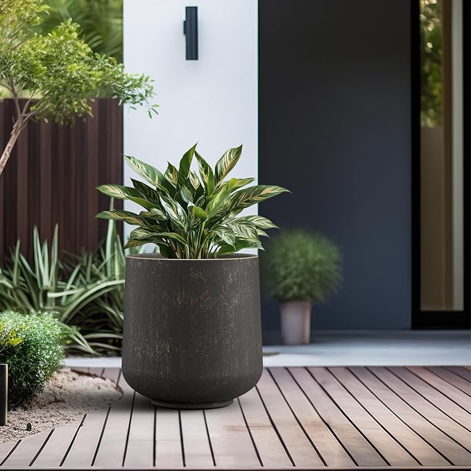 Kante Large Round Curved Vintage BRN Concrete Planter 16.5" Dia, Outdoor | - Image 4