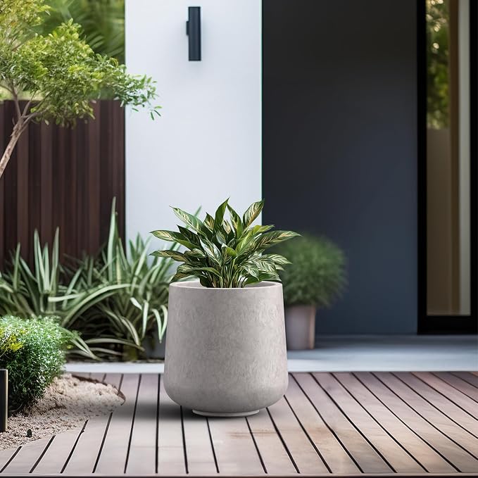 Kante Accent Round Curved CON Gray Concrete Planter 13" Dia, Outdoor | Rubber - Image 3