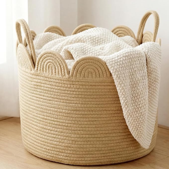 LemonRoad Round Woven Basket Brown, Cotton Rope Scalloped Edge Tassels by Unknown
