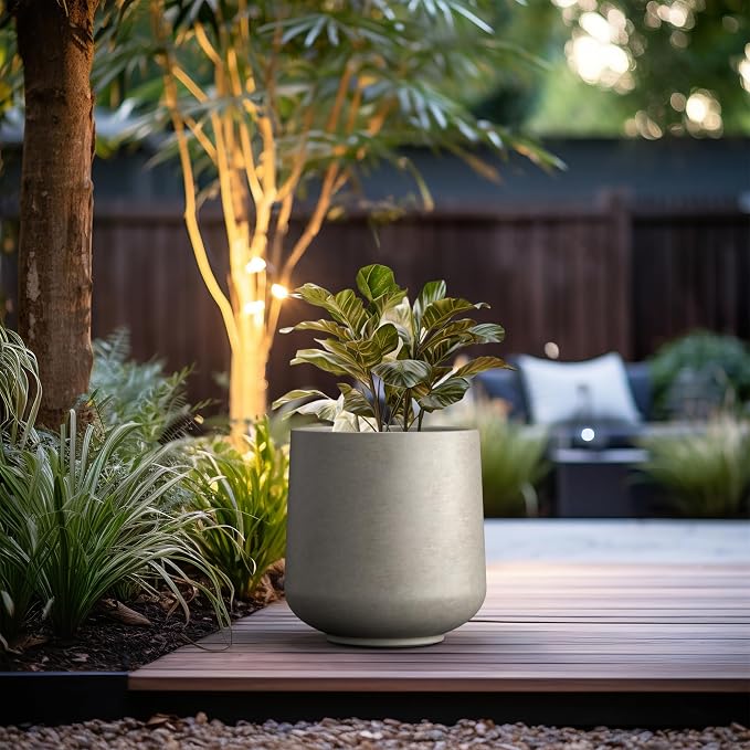 Kante Large Round Curved Weathered Concrete Planter 16.5" Dia, Outdoor | Rubber - Image 6