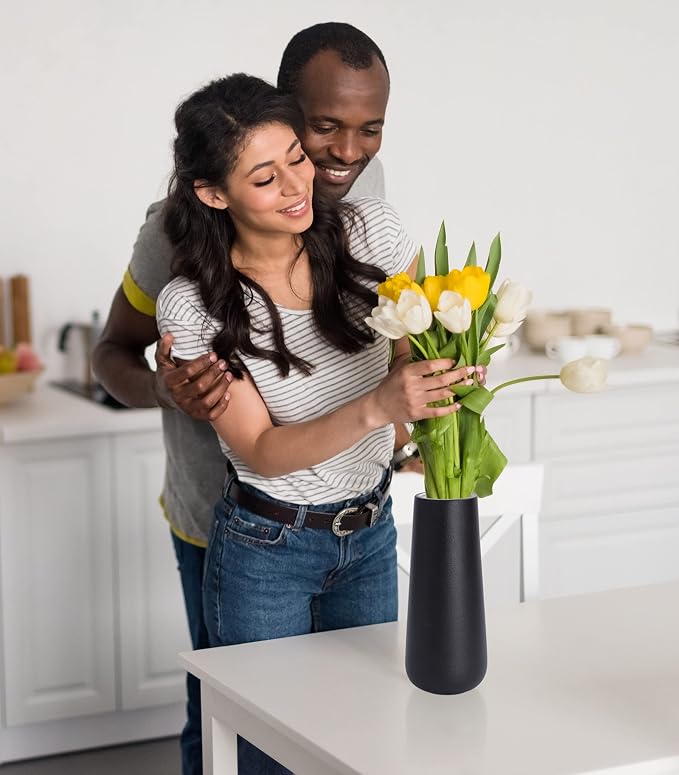 D'vine Dev 11 Inch Ceramic Flower Vase Textured Finishing, Minimalist Design - Image 5
