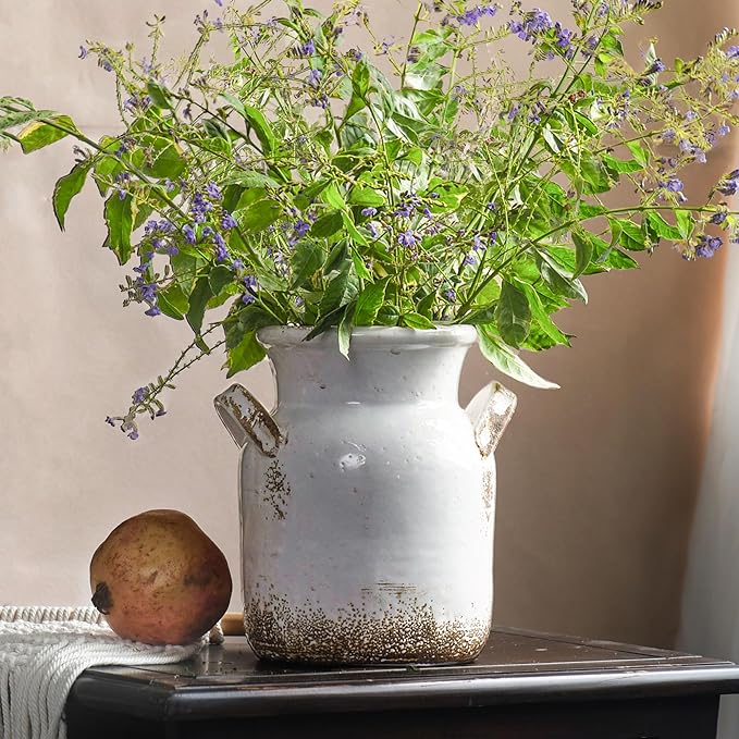 Quoowiit Ceramic Rustic Farmhouse Vase, Distressed Decorative Flower Vase by Quoowiit