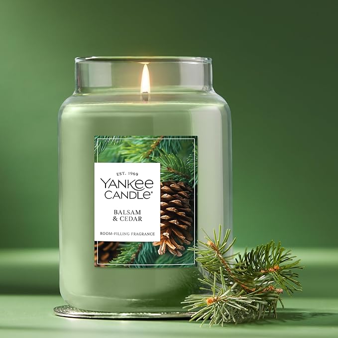 Yankee Candle Balsam & Cedar, Holiday Scented Candle, 22oz Large Jar - Image 3