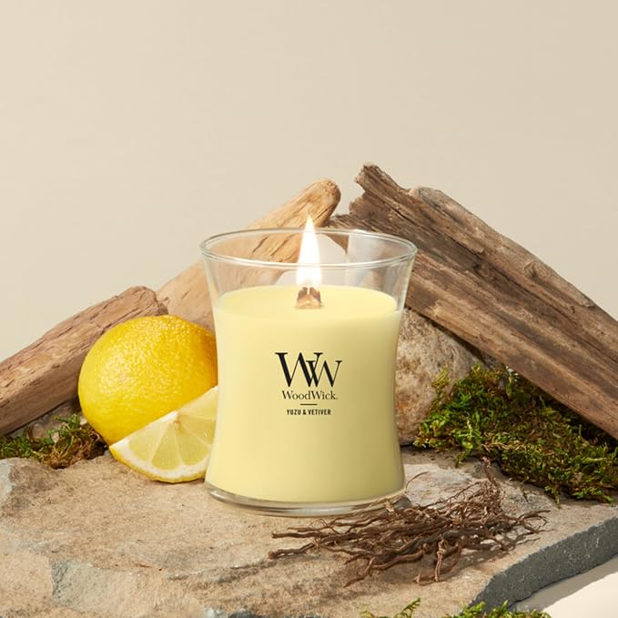 Woodwick Yuzu & Vetiver Medium Hourglass Candle - Image 2
