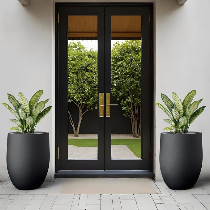 Kante Large Round Bullet Black Concrete Planter 21.7" Tall, Outdoor | Rubber - Image 3