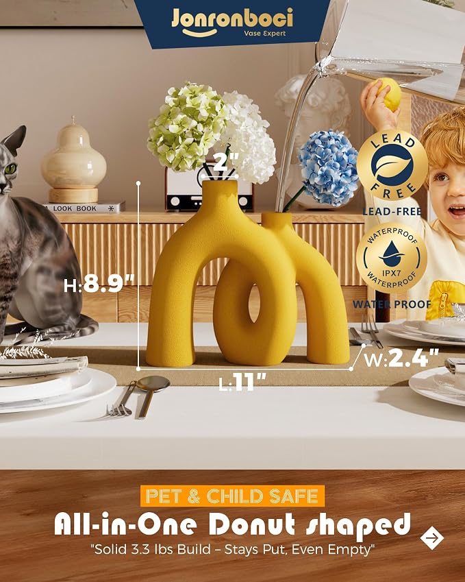 Hug Donut Decorative Vase Set - Image 3