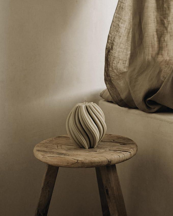 LAWA Swirl Candle - Image 5